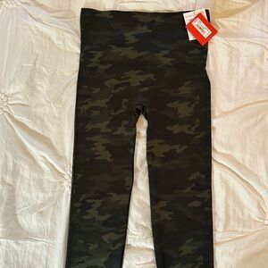 NWT SPANX BRAND “LOOK AT ME NOW” leggings. GREEN Cammo color. Stretchy.